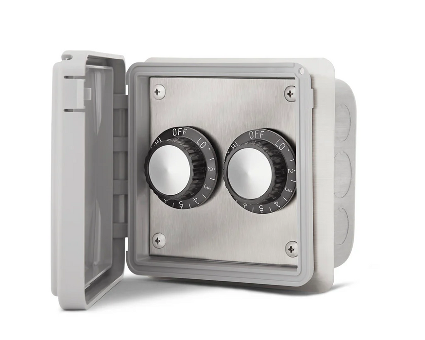 Infratech Input Regulator Dual Flush Mount with Weatherproof Cover Stainless Steel
